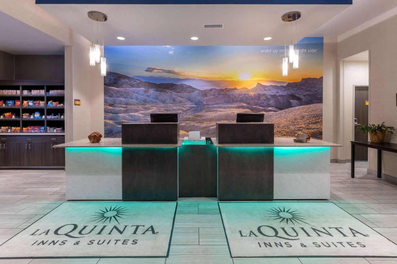 La Quinta Inn & Suites By Wyndham Holbrook Petrified Forest Екстериор снимка